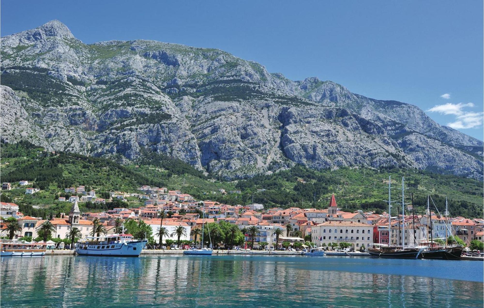 Amazing Apartment In Makarska With House Sea View Luaran gambar